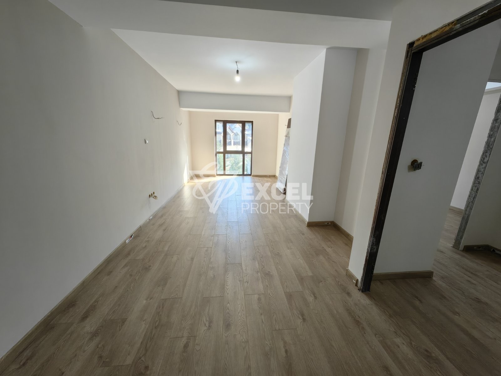 Тристаен апартамент за продажба в сграда с ниска такса и невероятна панорама Пирин