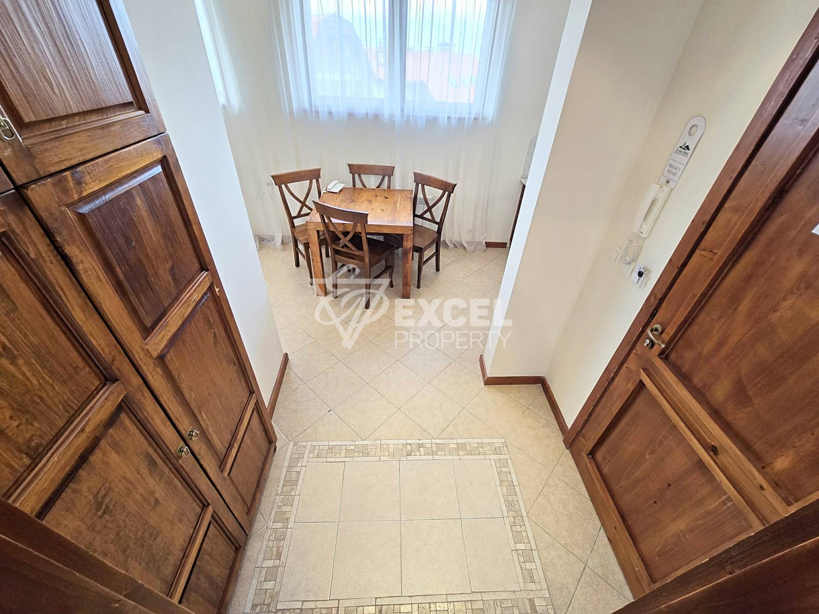 Просторно, обзаведено студио в целогодишно работещ комплекс Свети Иван Рилски, Банско