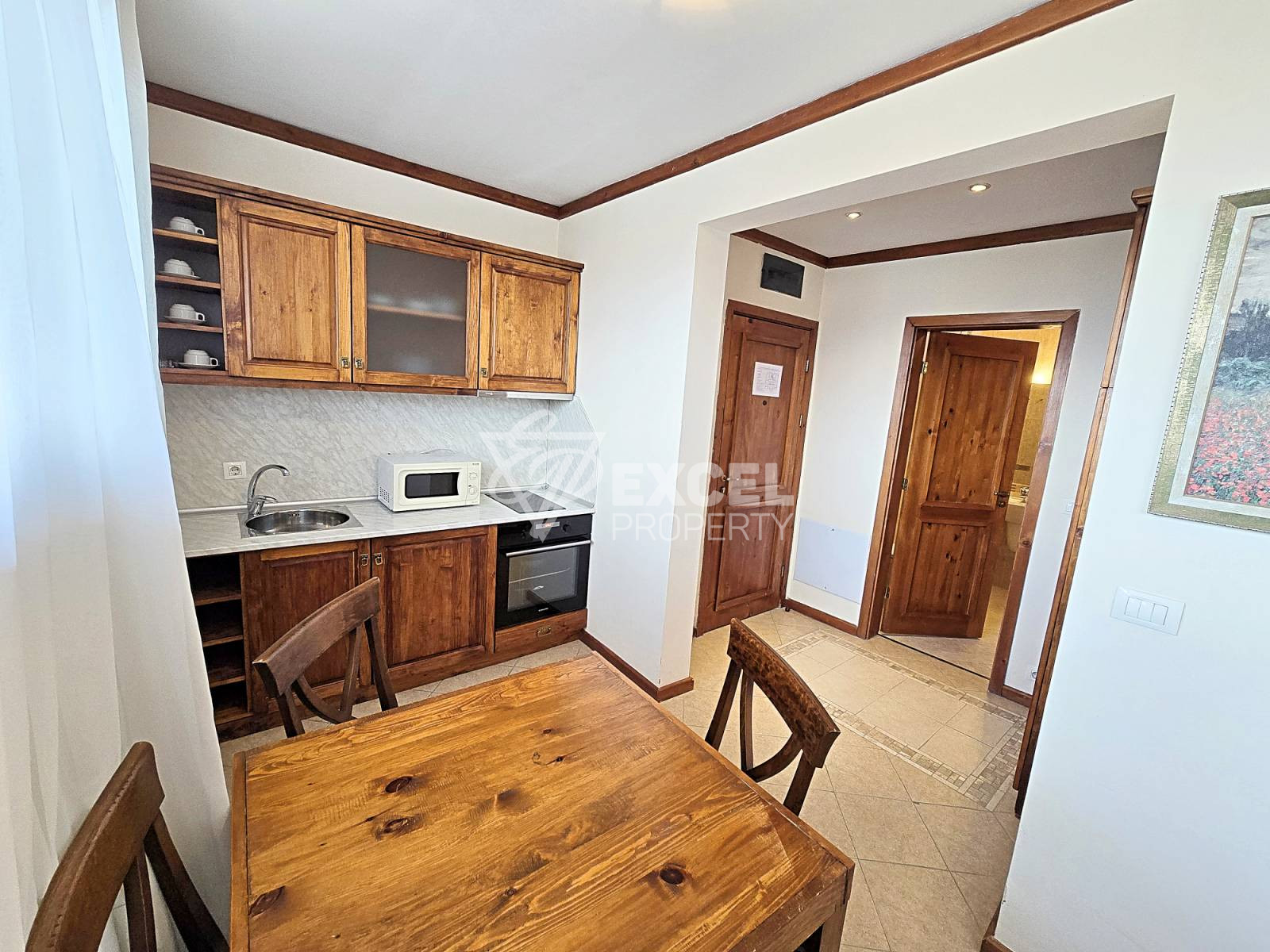 Просторно, обзаведено студио в целогодишно работещ комплекс Свети Иван Рилски, Банско