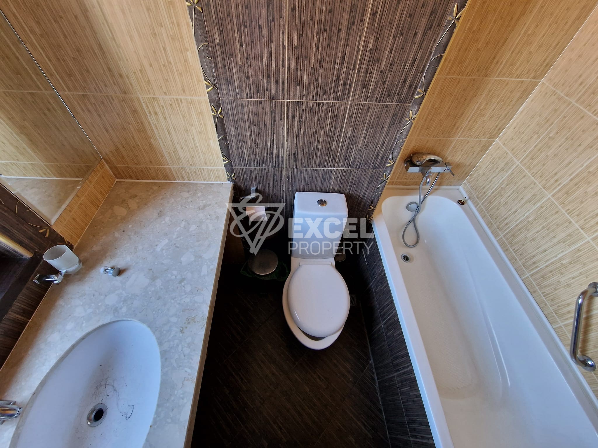 Студио с гледка към Пирин планина между Банско и село Баня до басейн с минерална вода