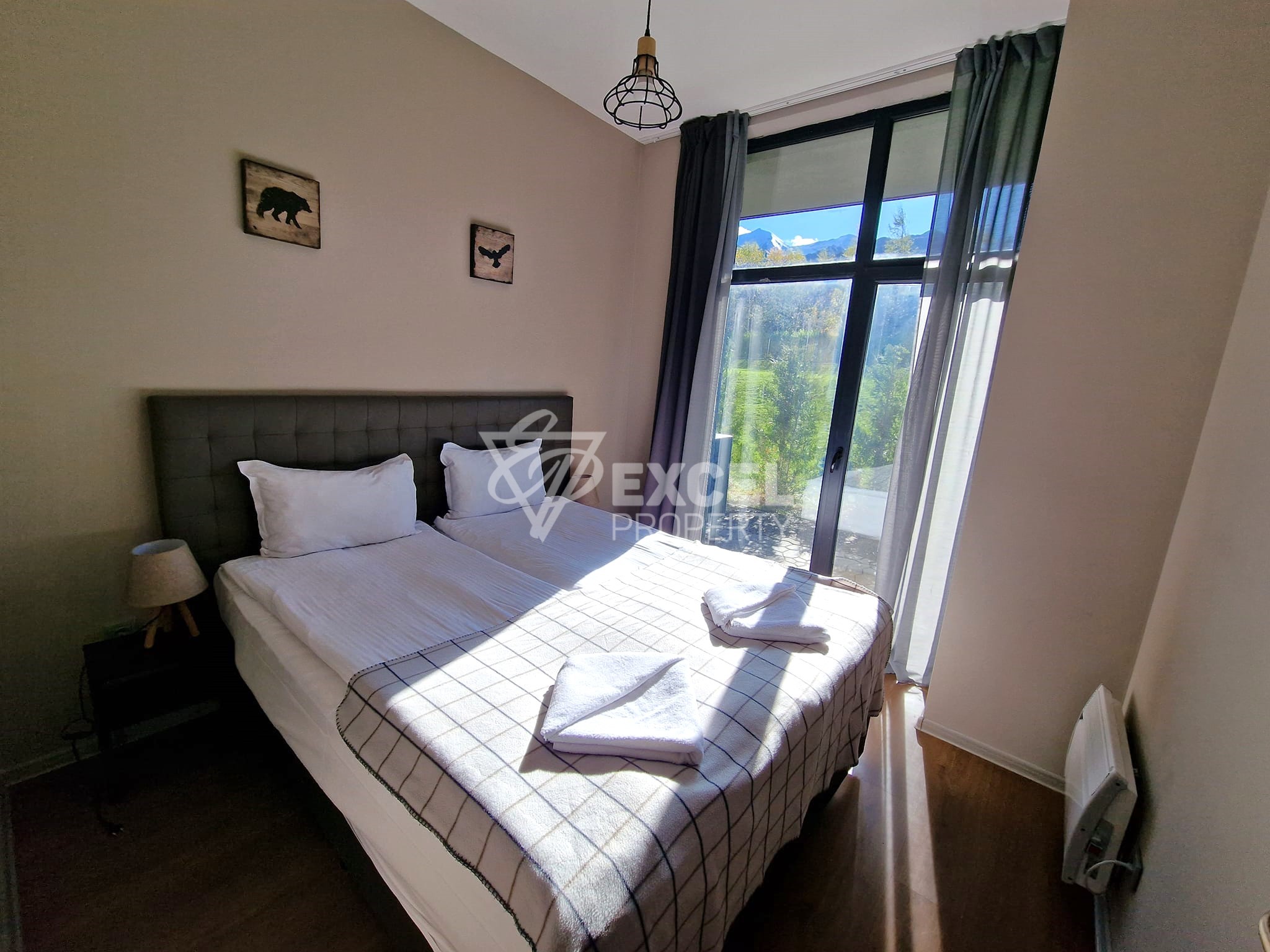 Тристаен апартамент с южно изложение за продажба в комплекс Cornelia, до Pirin Golf