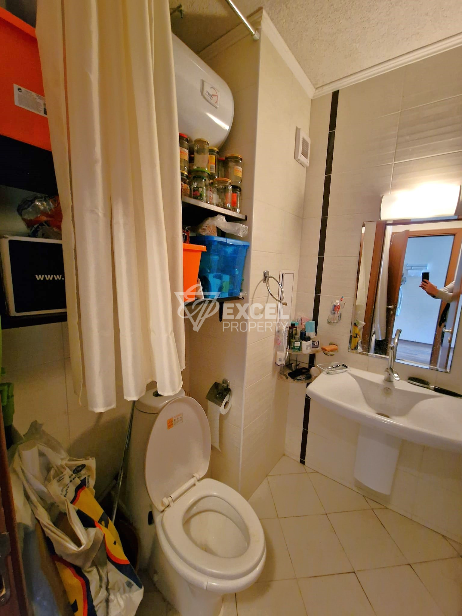 Обзаведен двустаен апартамент в целогодишно работещ комплекс за продажба в Банско