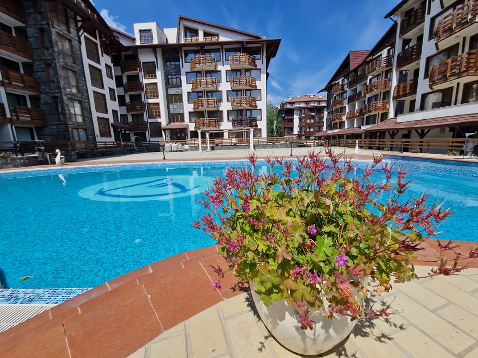 Модерно обзаведен апартамент в Belvedere Holiday Club за продажба в Банско