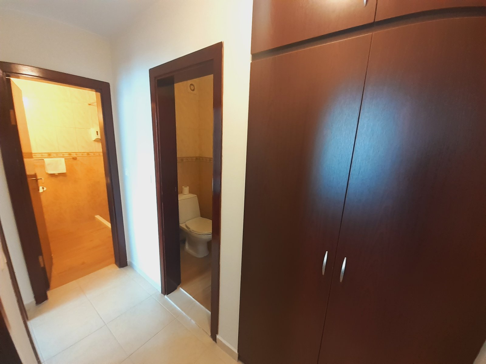 Банско: Тристаен апартамент в затворен комплекс Elegant LUX със Спа зона и басейн