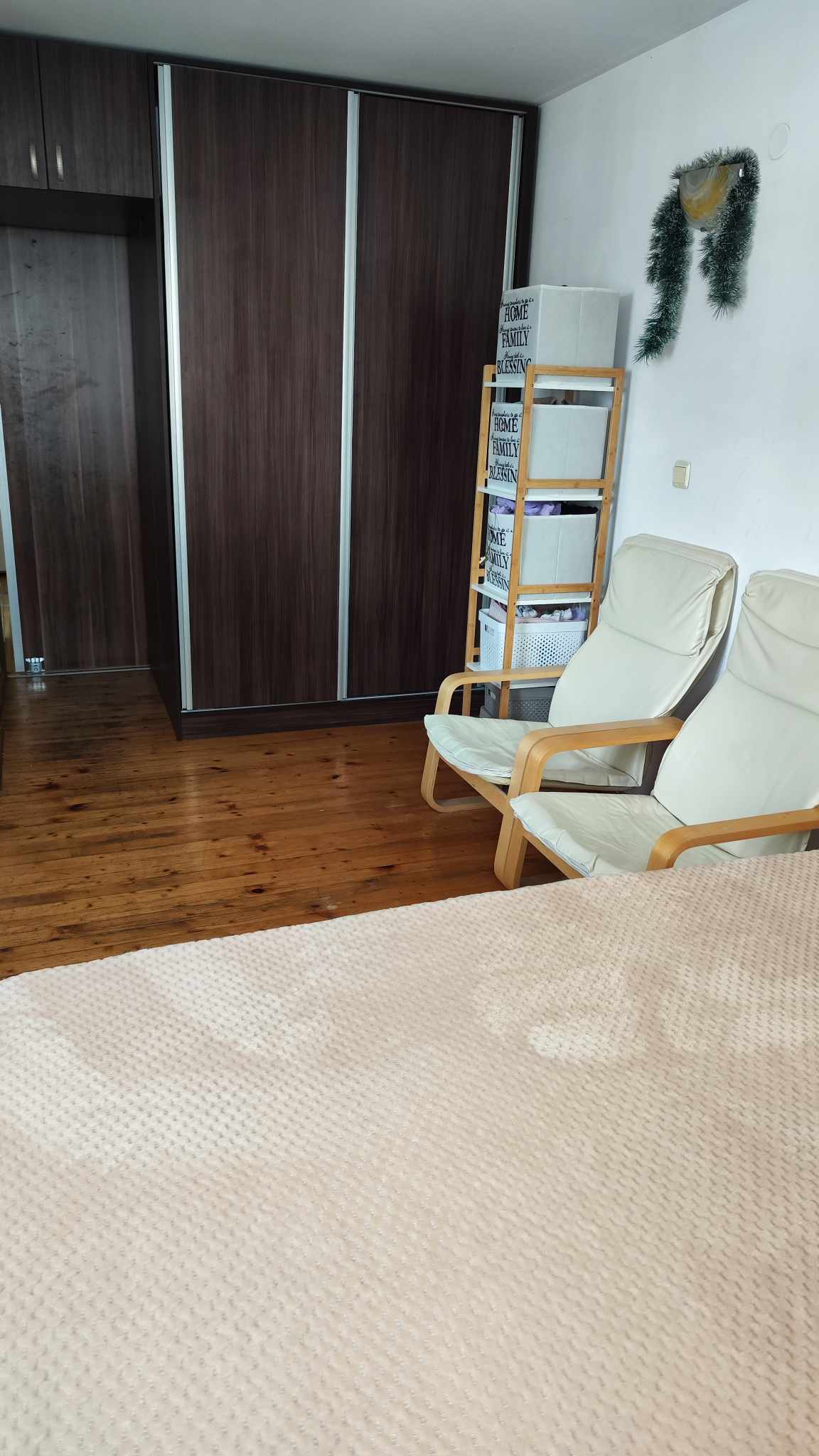 Просторно обзаведено студио с южна тераса за продажба в Банско