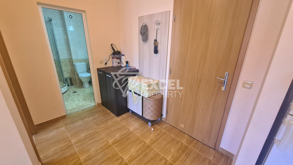 Просторен и красив двустаен апартамент с гледка басейн в Свети Влас