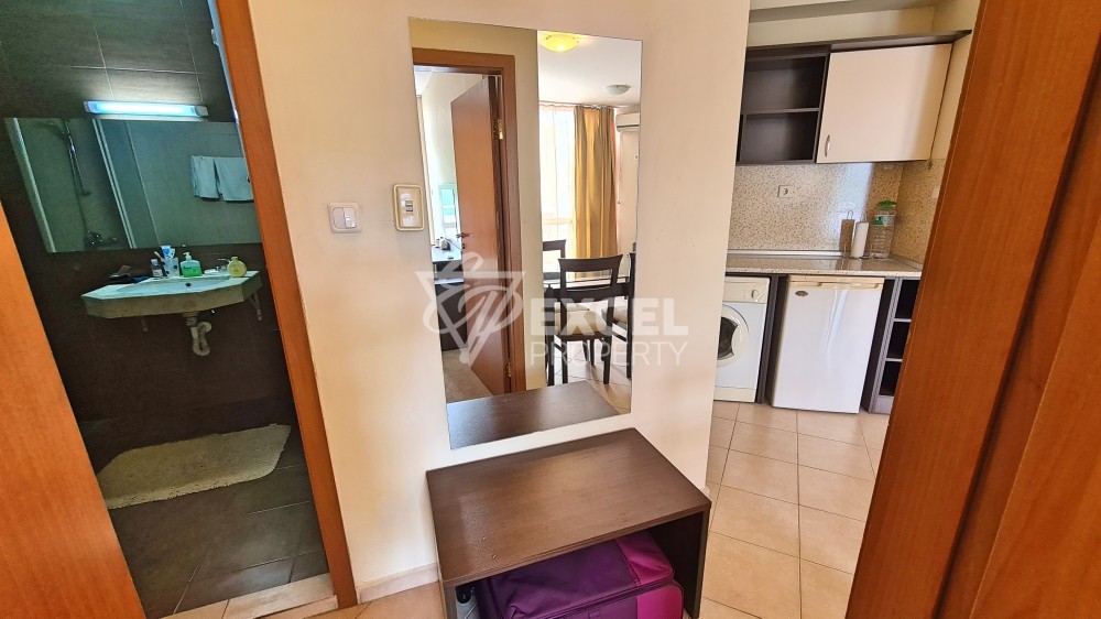 Намалена цена! Изключително просторен двустаен апартамент на централната алея в Слънчев бряг