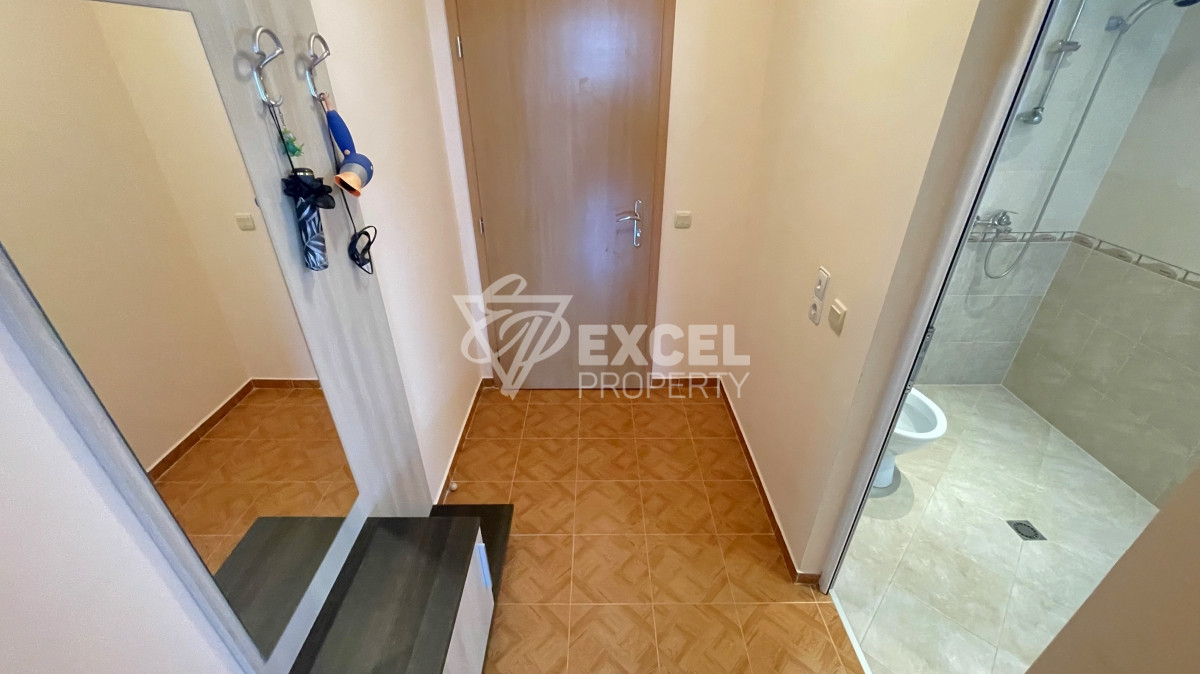 Обзаведено студио за продажба в Свети Влас, с частична гледка море