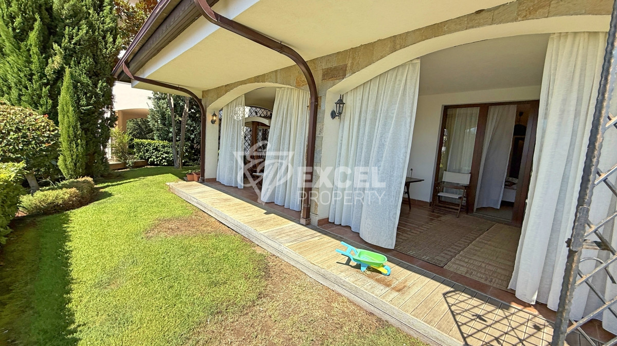 Уникален много-стаен апартамент на първа линия море в комплекс Каса Реал, Свети Влас