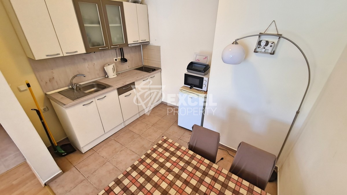 Двустаен обзаведен апартамент в Краун Форт с гледка басейн