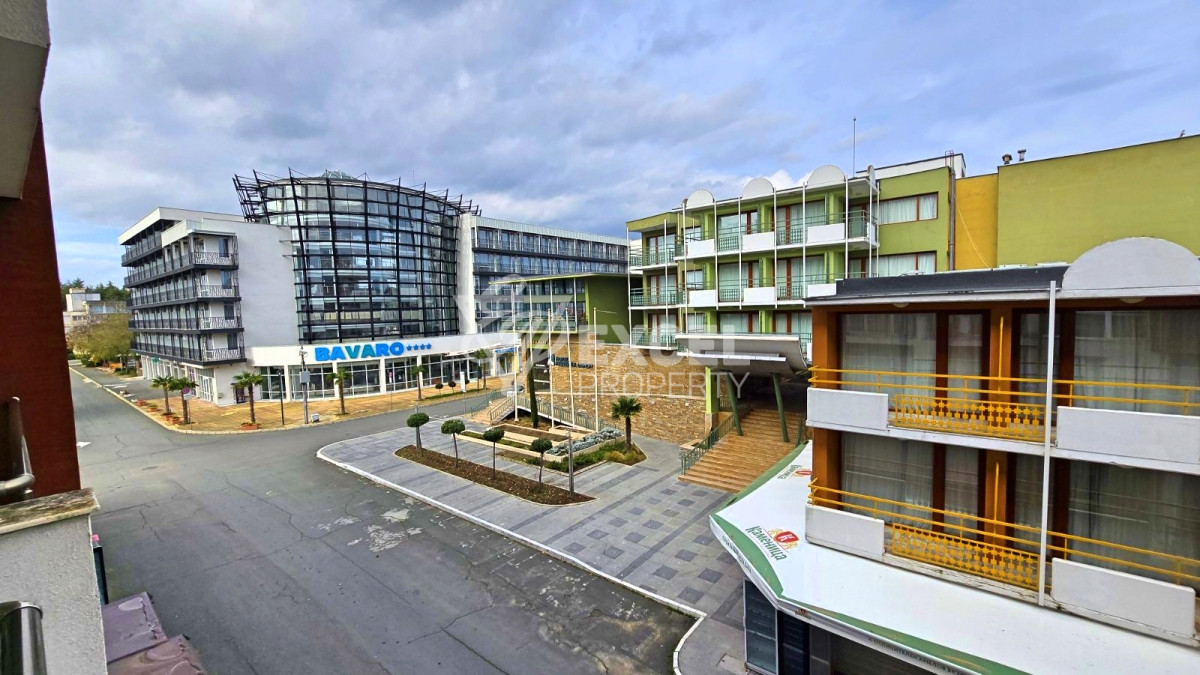 Тристаен апартамент на първа линия в Слънчев бряг – до дюните и морето