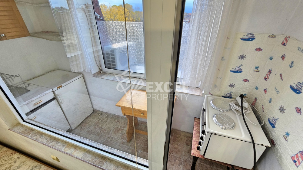 Двустаен апартамент в центъра на Несебър – отлично местоположение и голям потенциал