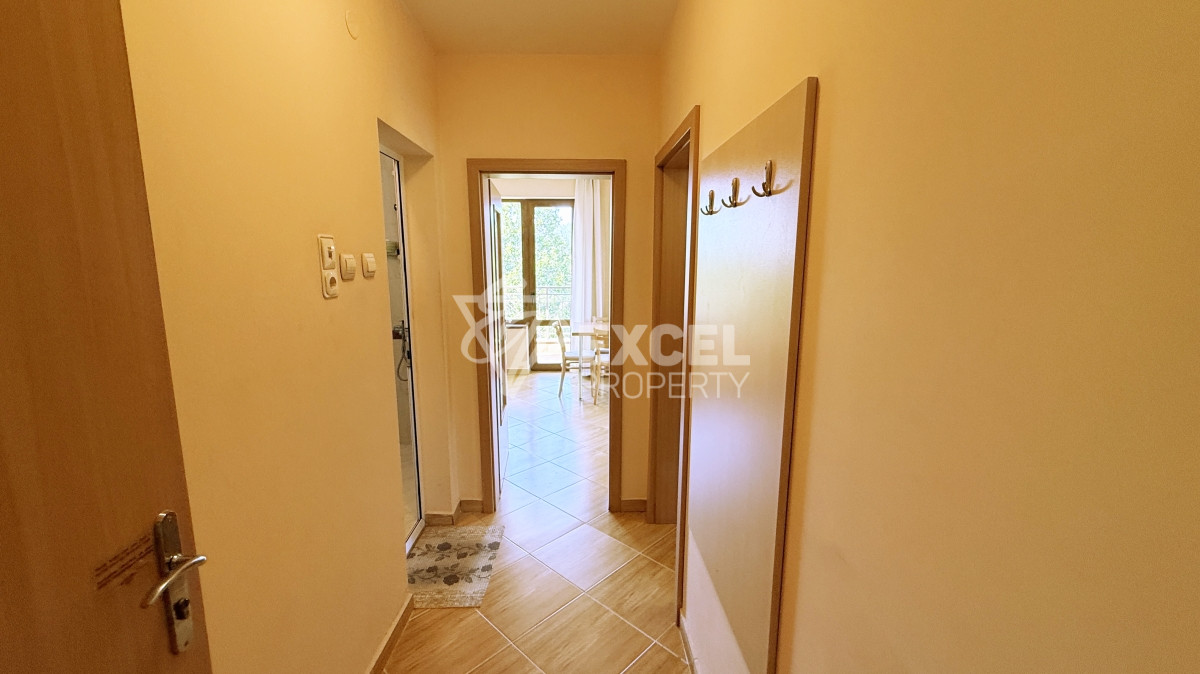 Двустаен апартамент в комплекс Голдън Дриймс, Слънчев Бряг