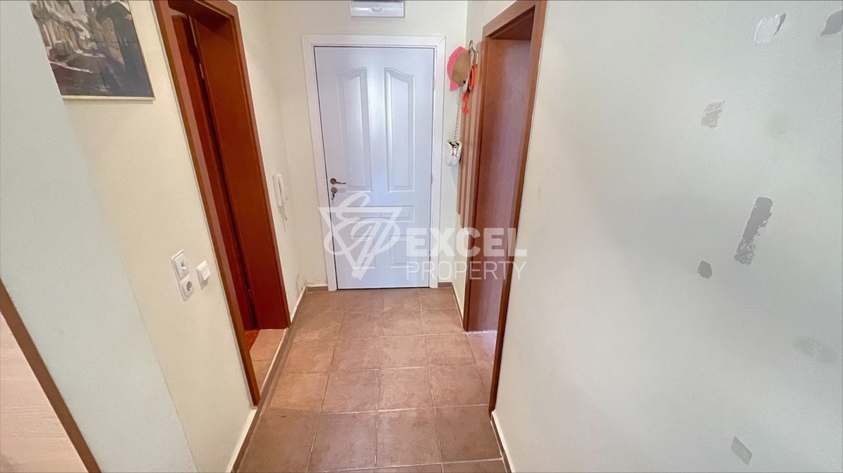 Обзаведен, двустаен апартамент в комплекс Империал Форт Клуб.