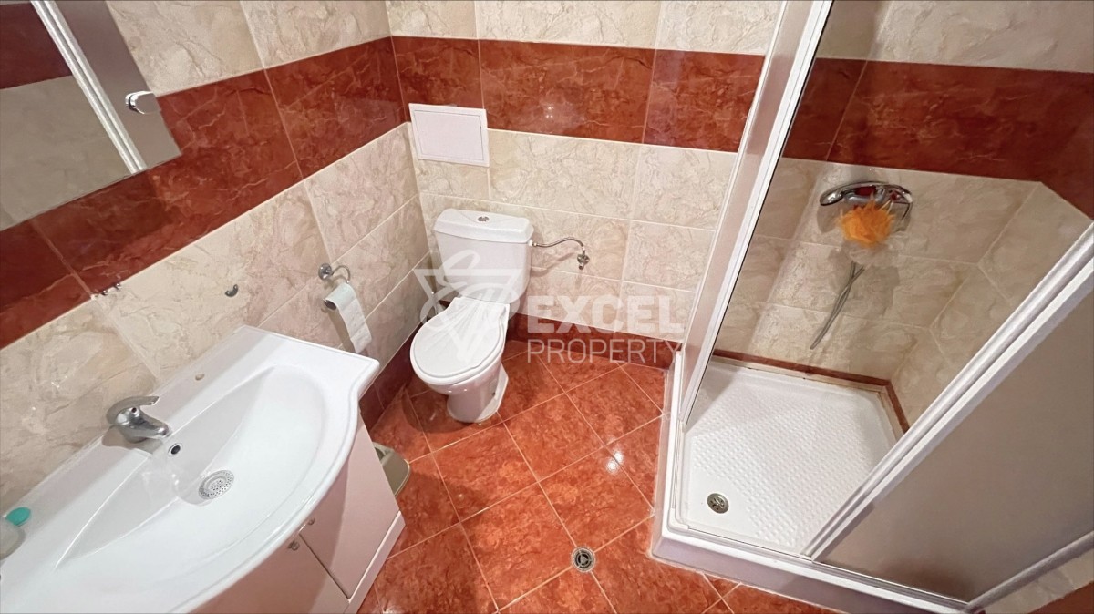 Обзаведен, двустаен апартамент в комплекс Империал Форт Клуб.