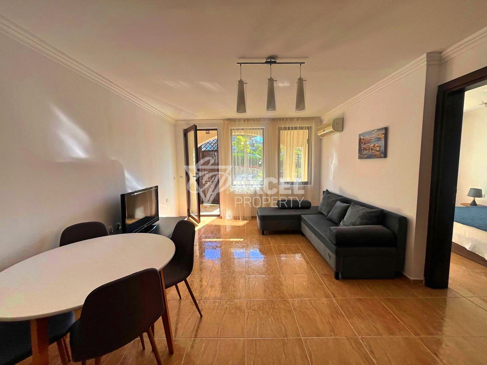 Просторен, тристаен апартамент в комплекс „Камбани 3“, Свети Влас