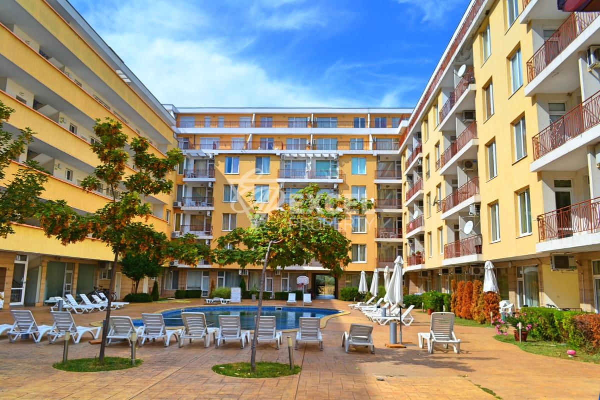 Мезонет за продажба в Слънчев Бряг – комплекс Sunny Day 2, близо до морето