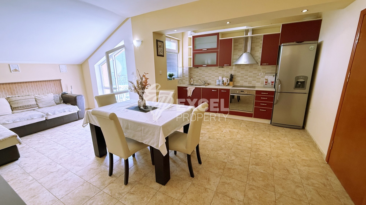 Апартамент с гледка море в комплекс Залив, Свети Влас.