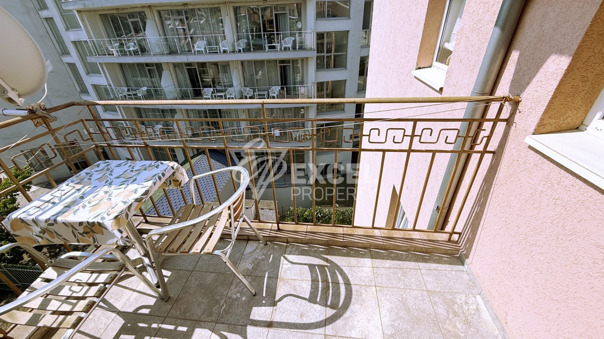 Апартамент с гледка море в комплекс Залив, Свети Влас.