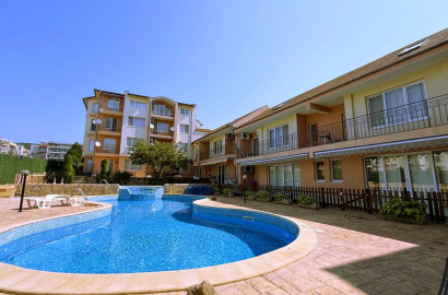 Апартамент с гледка море в комплекс Залив, Свети Влас.