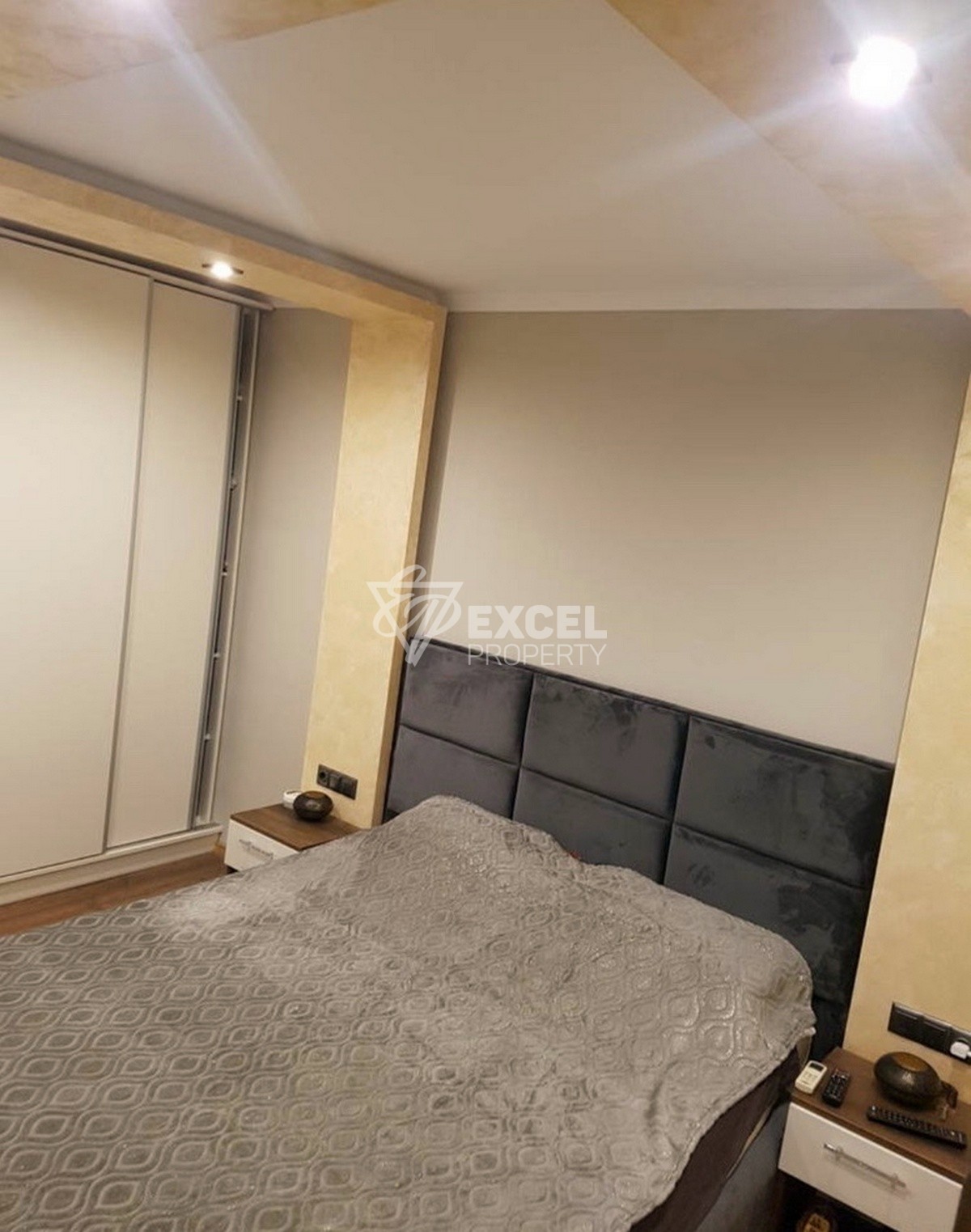 Луксозен двустаен апартамент - кв.Черно море 2