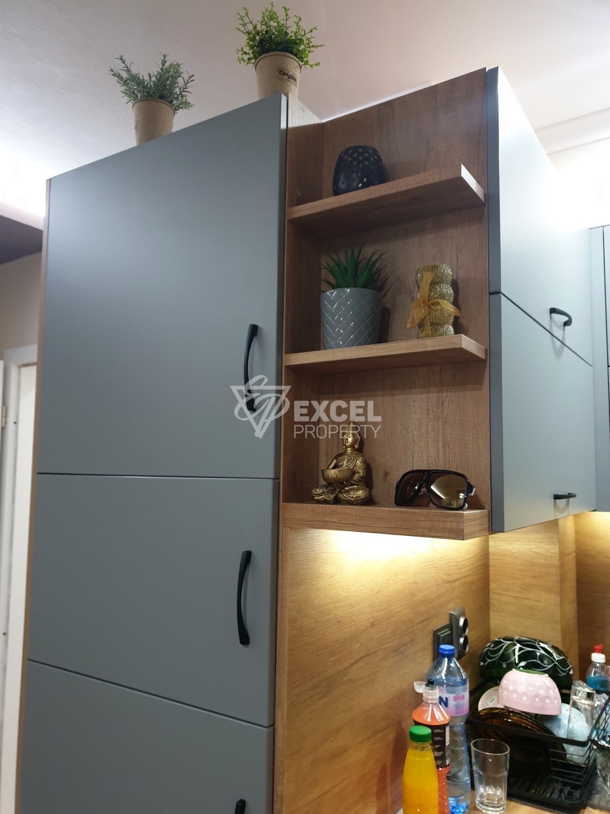 Луксозен двустаен апартамент - кв.Черно море 2