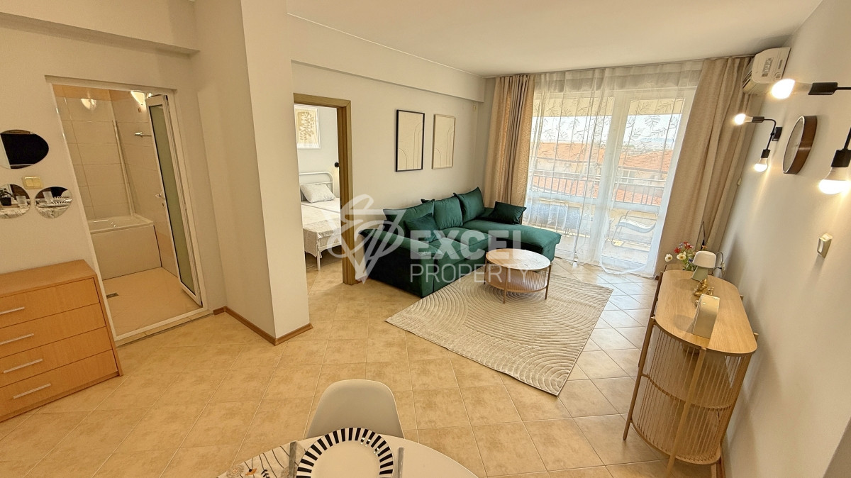 Обзаведен, тристаен апартамент в комплекс Съни Бийч Хилс след ремонт