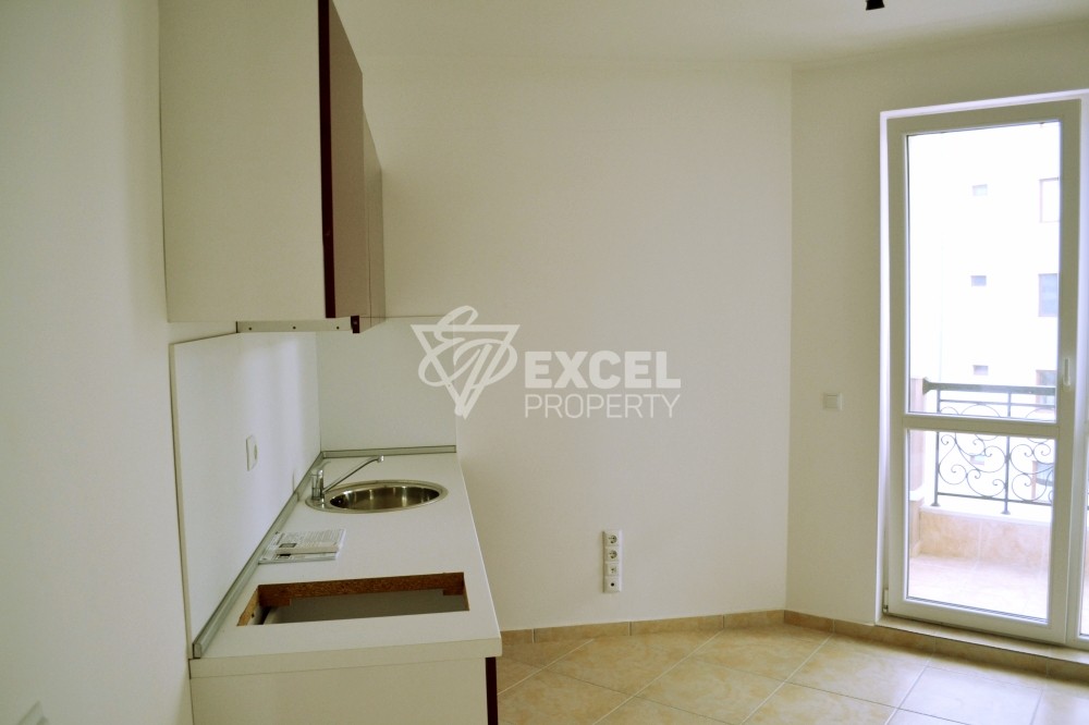 Студио с кухня, в модерен комплекс Изида Палас 2 -Слънчев Бряг