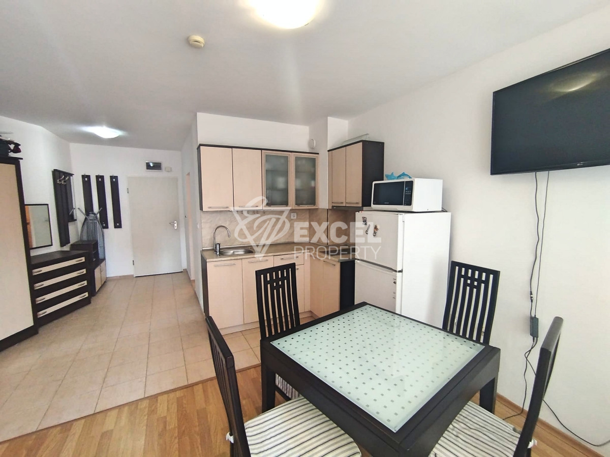 Мебелирано студио, с отделна спална зона- Марина Кейп, на 200м. от морето