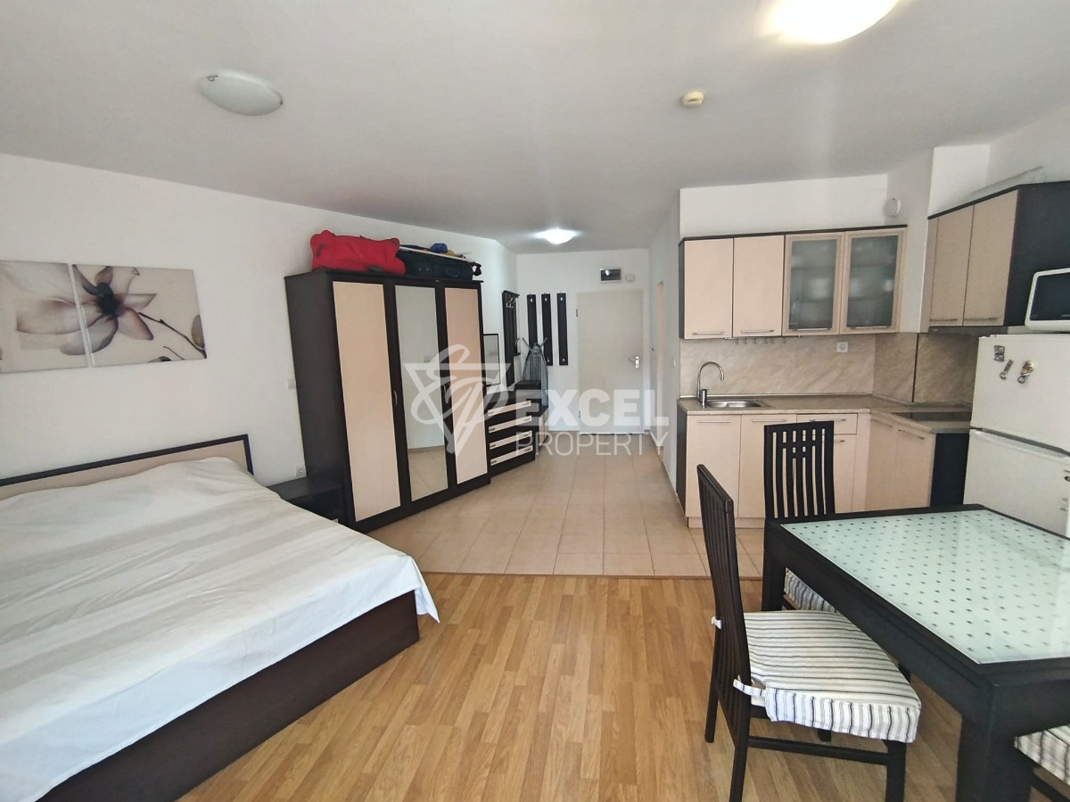 Мебелирано студио, с отделна спална зона- Марина Кейп, на 200м. от морето