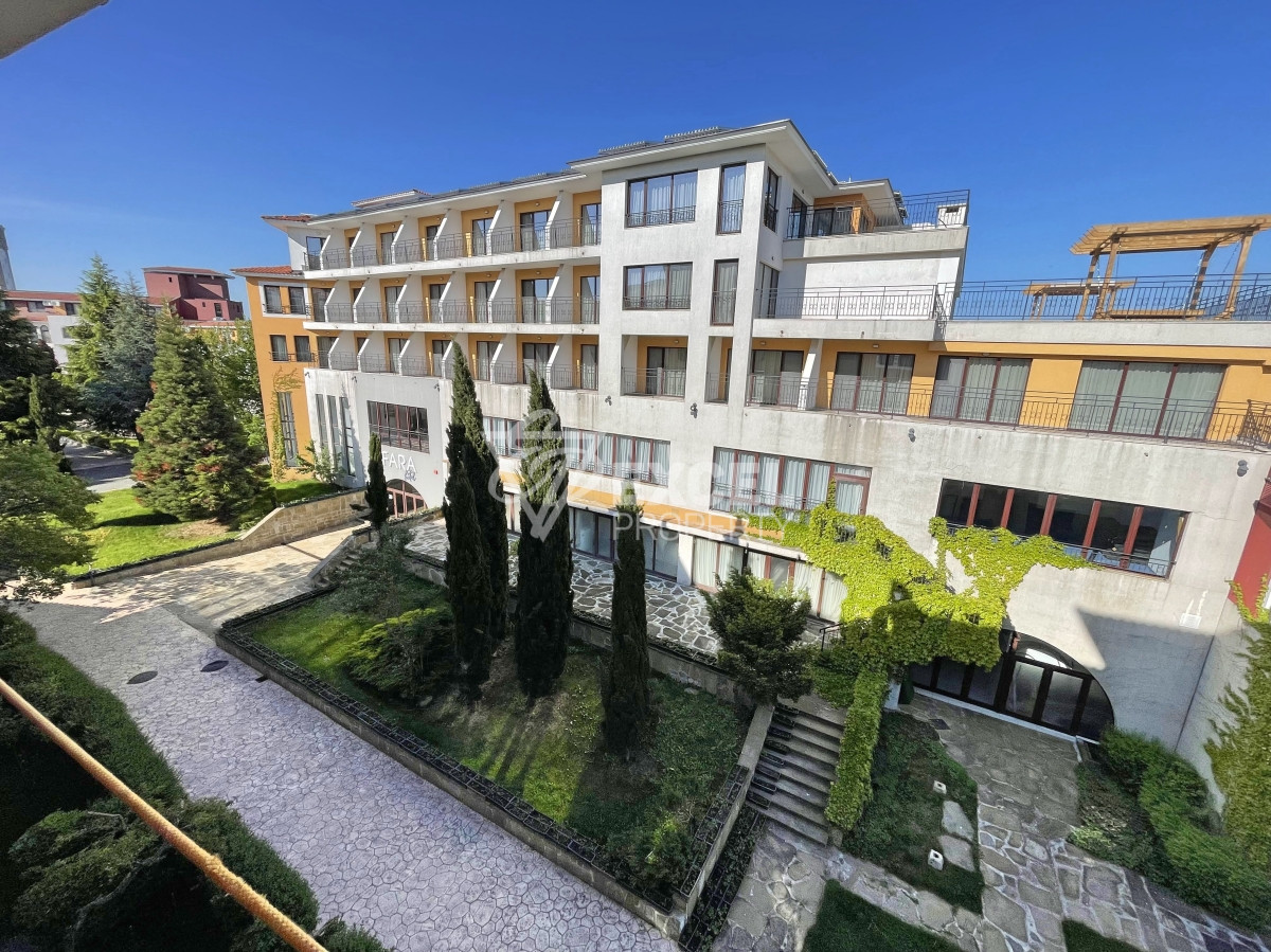 Обзаведен, просторен  имот с гледка море- Марина Кейп, Ахелой