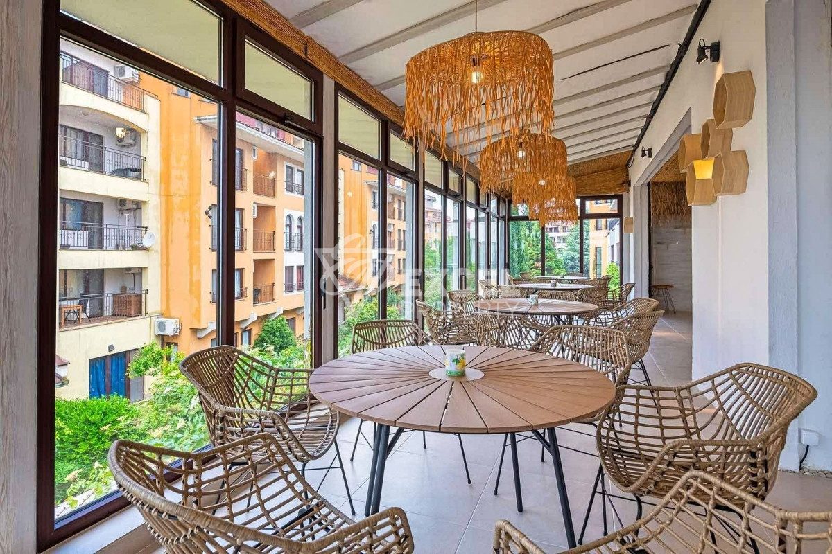 Обзаведен, просторен  имот с гледка море- Марина Кейп, Ахелой