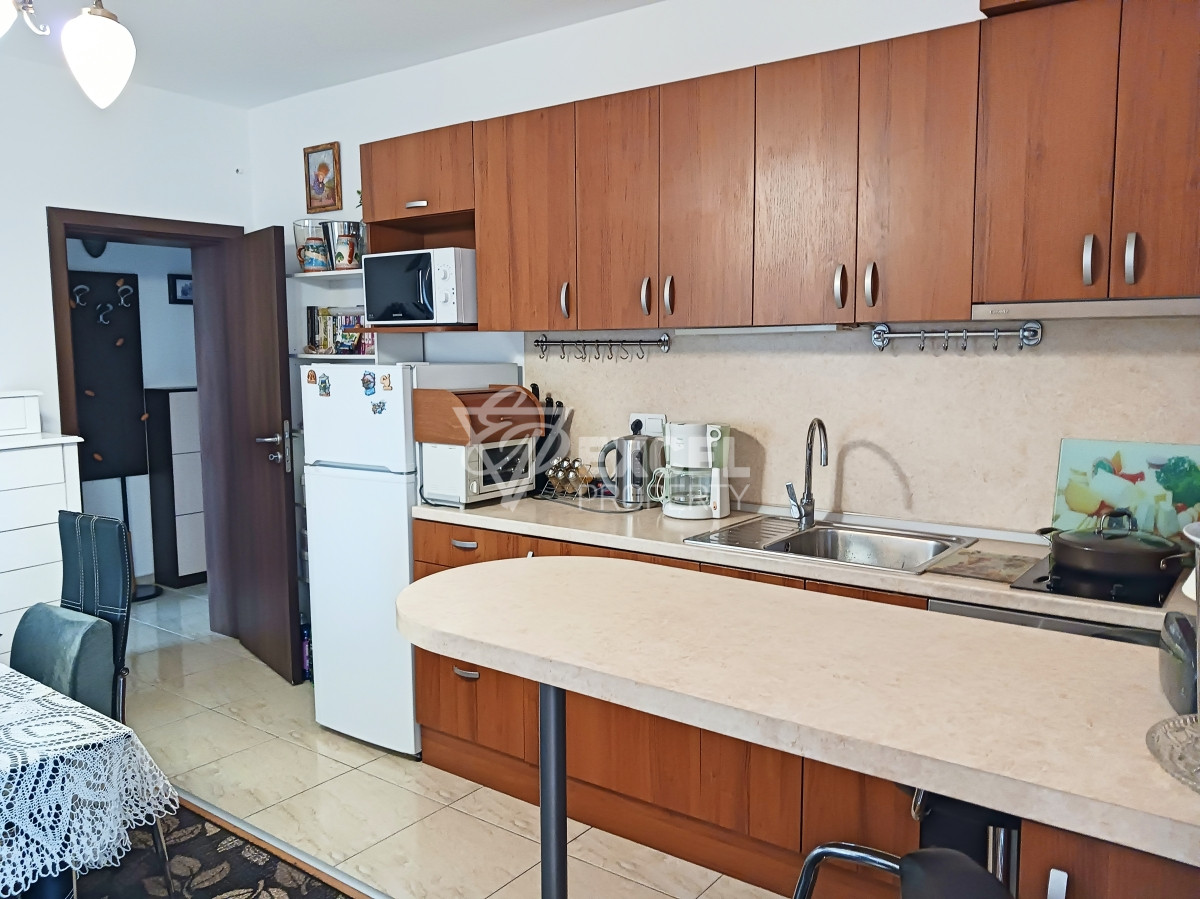 Обзаведен апартамент с една спалня, в района на Какао бийч, Слънчев бряг