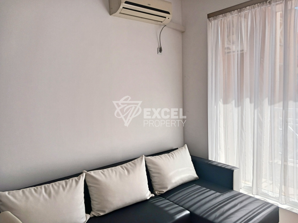 Обзаведен имот с тераса и гледка басейн - Съни Дей 6