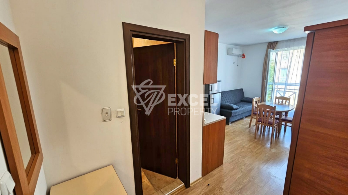 Мебелирано студио в комплекс Съни Дей 6