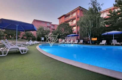 Двустаен, добре обзаведен имот в комплекс Съни Дей 6