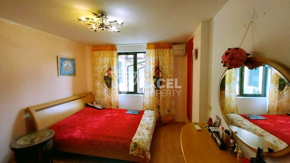 Тристаен обзавден имот-Етъра, Свети Влас